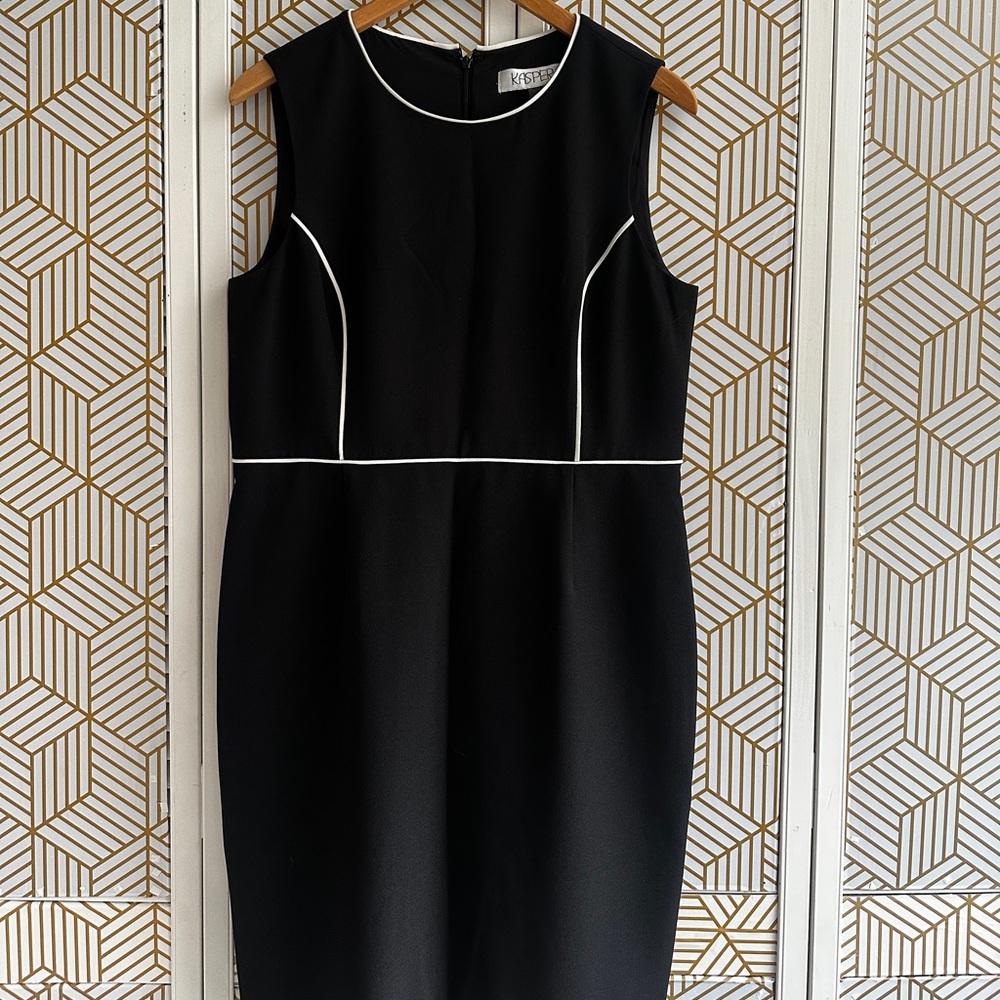 KASPER black dress, 12P, wear to work, out to dinner, very versatile!